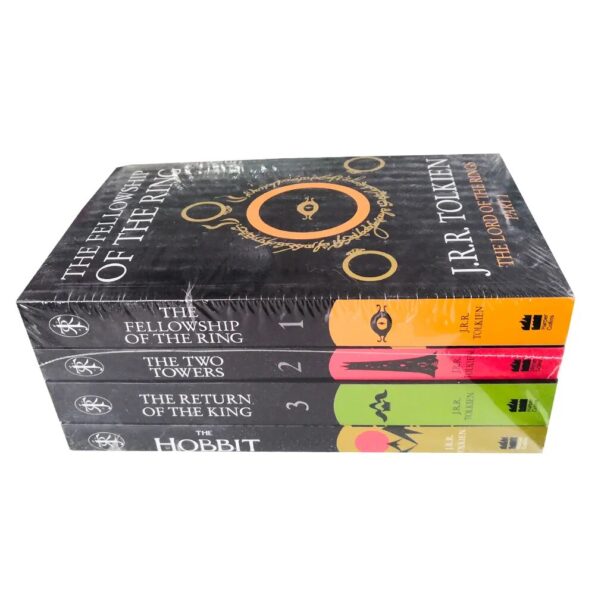 4Books-Set-The-Fellowship-Of-The-Ring-The-Hobbit-Stories-And-Interests-Extracurricular-Reading-Foreign-Classic-2